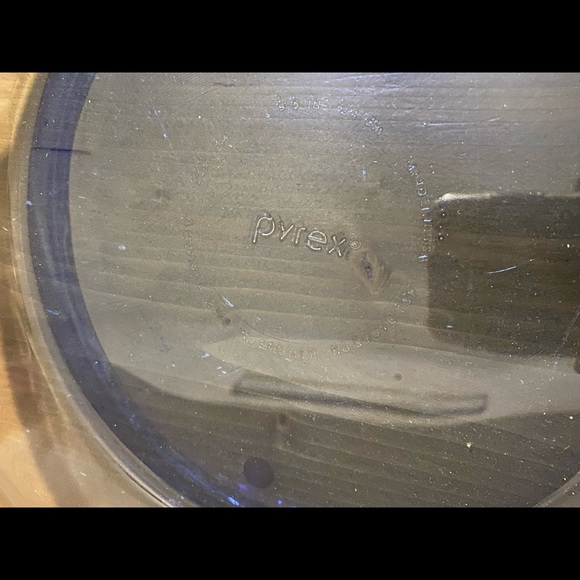 Pyrex Cobalt Blue Glass Vintage Fluted Pie Plate - Picture 5 of 7